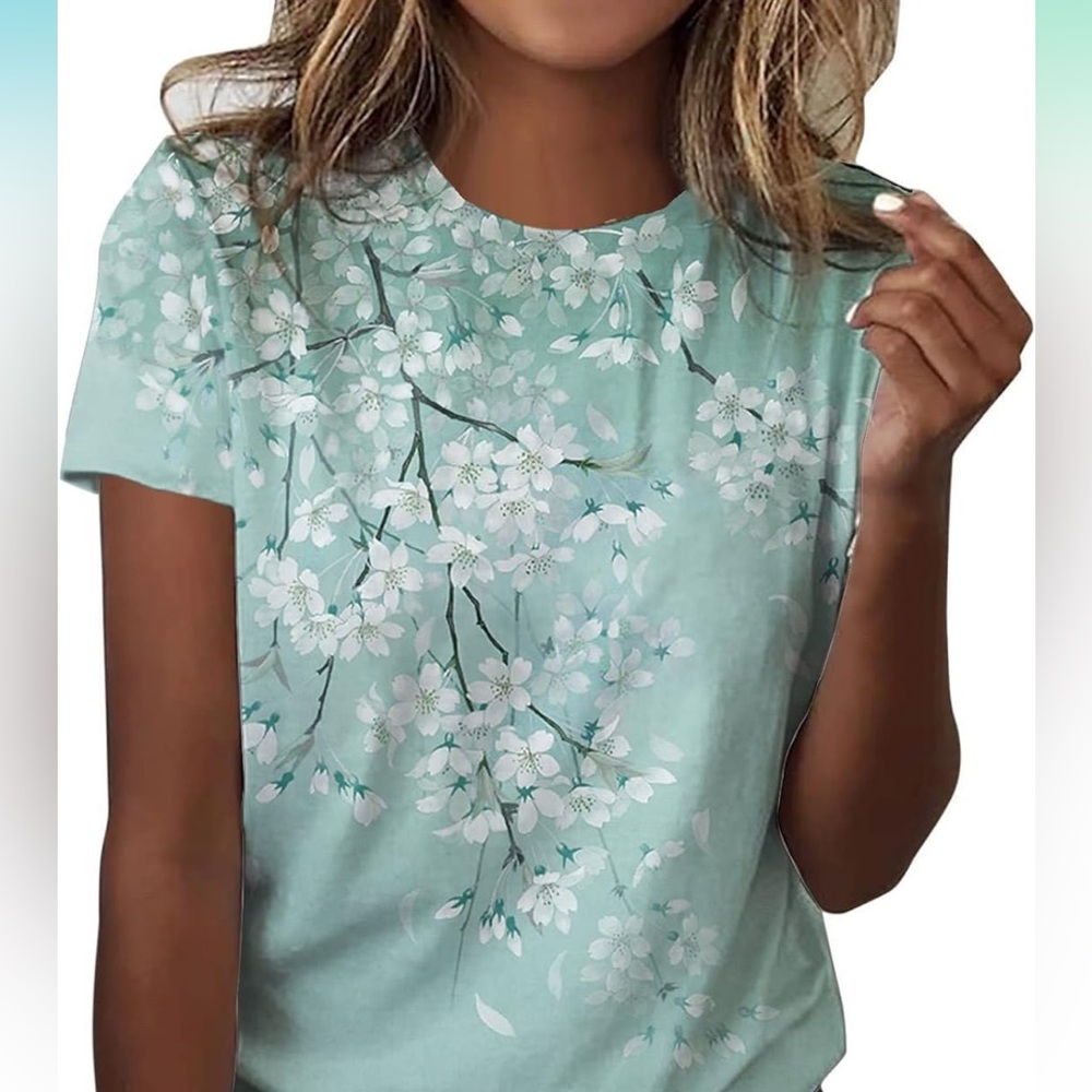 Women’s Dressy Top
